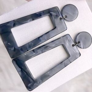 Dark Gray Earrings Rectangle Casual lightweight Statement pierced stud post NEW